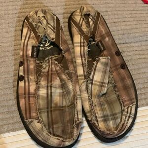Skechers Plaid Slip On Cushioned Loafers Sz 10